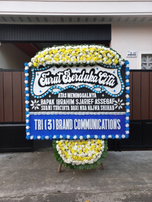 Papan Bunga Duka di Sawit Seberang